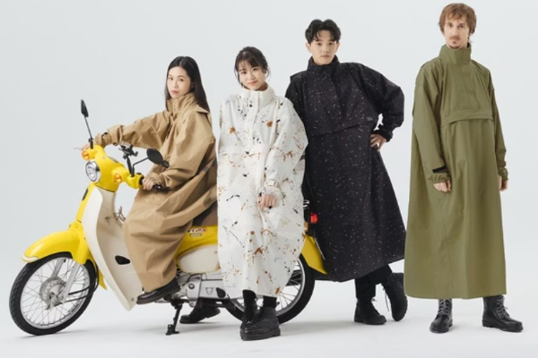 KiU × HAYASHI 空氣感 5 秒快穿雨衣